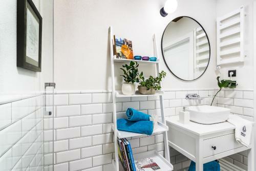 Uroczy Apartament ?azienna 5/4