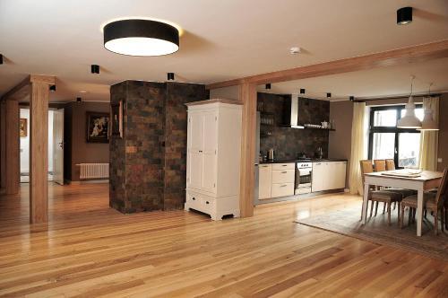 Apartamenty ?eglarska 25