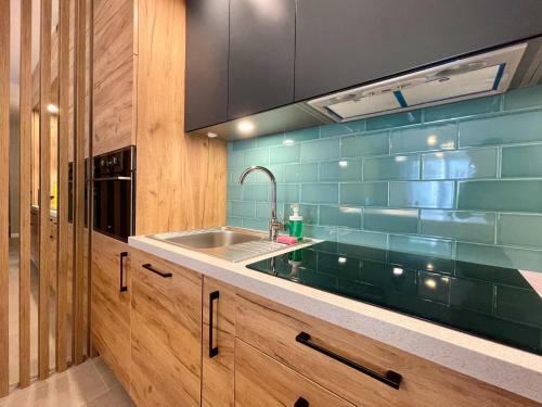 Homestay 2 Apartment With Parking