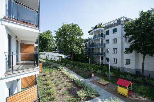 Homestay 2 Apartment With Parking