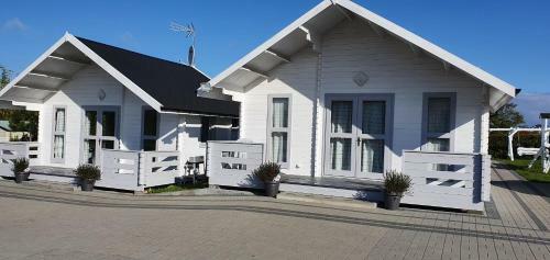 Lodge Komodor - Ozonowane Domki