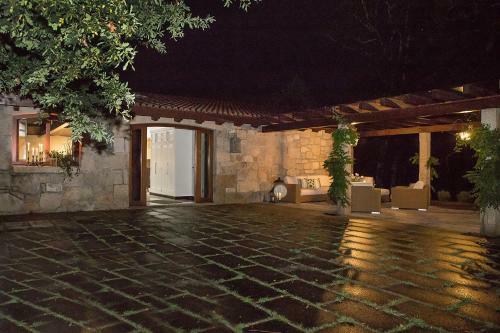 Villa Luxury Rustic House - O Rego Da Santa Mari�a