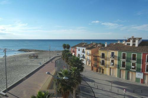 Ar28-1, Coqueto Apartamento En Primera L�nea de Playa