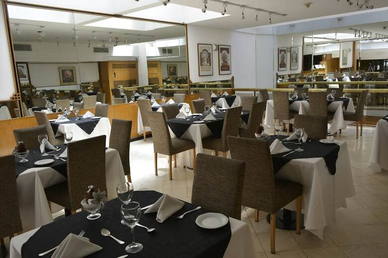 Dolmen Hotel