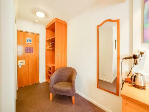 Oyo Lakeside Haydock Hotel, St Helens