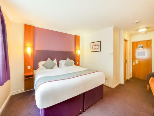 Oyo Lakeside Haydock Hotel, St Helens