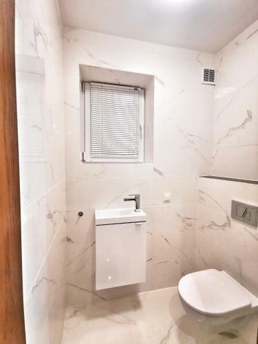 Nowoczesny Apartament W Centrum Wis?y