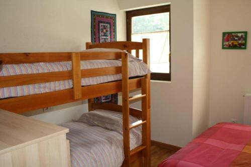 Apartamento D�plex Con Jard�n En Pirineos, Totalmente Equipado