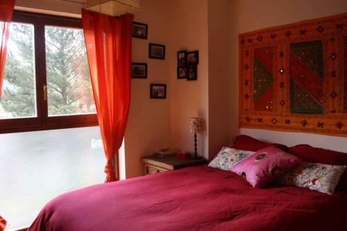 Apartamento D�plex Con Jard�n En Pirineos, Totalmente Equipado