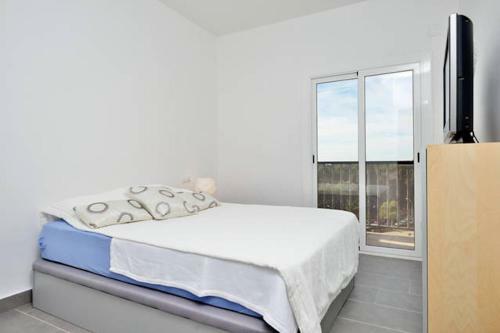 Cosy Well Situed Apartment With Sea View
