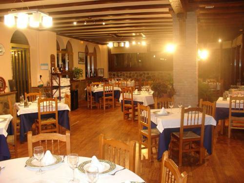 Hostal - Restaurante Playa Azul