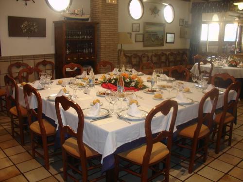Hostal - Restaurante Playa Azul