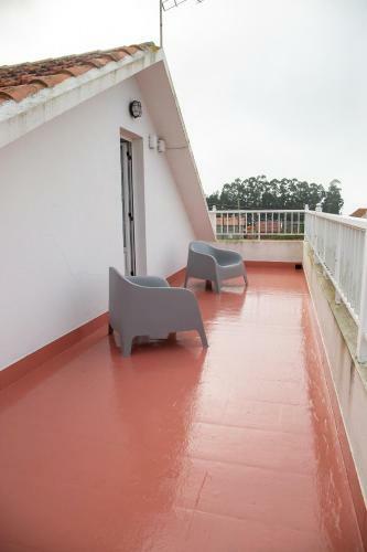 Beachfront Surf & Holiday House, Up To 12 Persons