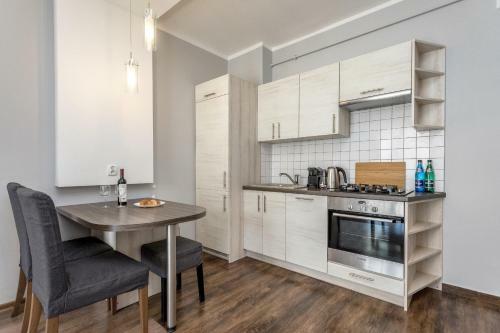 Apartament Chmielna By Your Freedom