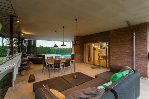 Villa Infinity Pool House In Vilopriu