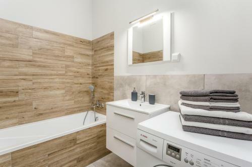 Chill Apartments Central Park