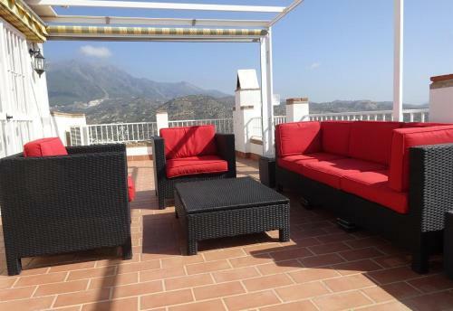 Villa Rosana Lake Vinuela