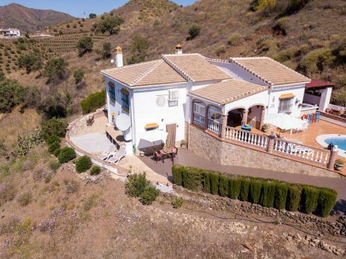 Casira, Ruime Villa & 2 Studio's - 8 Personen