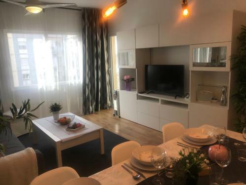 Spacious Modern Family Apartment