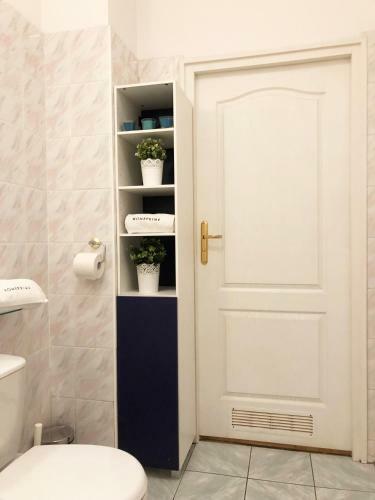 Apartamento Sienna 93 - Cozy Studio By Homeprime