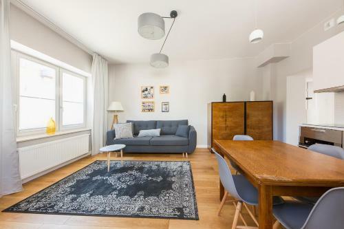 Apartamento Shortstaypoland ?rodkowa