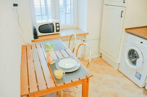 Hostal Art Modern City Centre