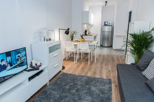 Golden Apartments - Pereca