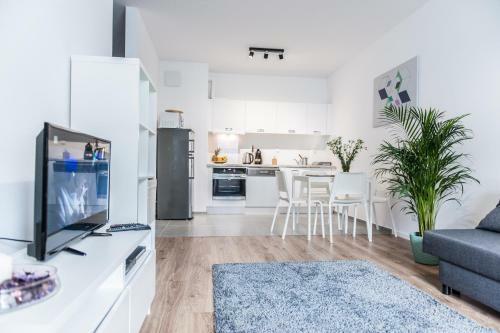 Golden Apartments - Pereca