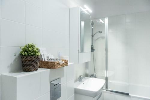 Golden Apartments - Pereca