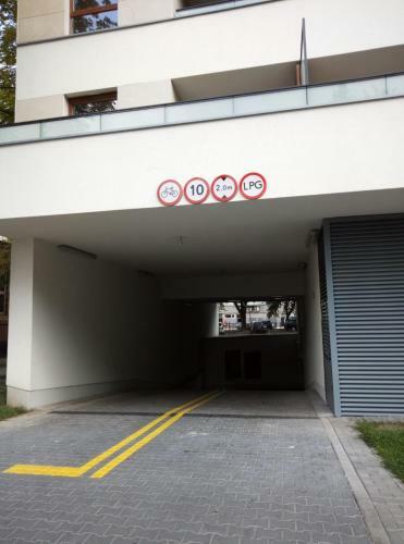 Golden Apartments - Pereca