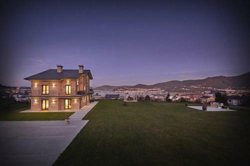 Apartamentos Arumes Do Mar E Monta�a - Viveiro