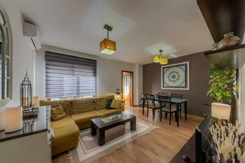 Apartamento Con Encanto En Granada, La Zubia