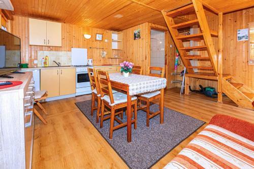 Lodge Domek Letniskowy -w?adys?awowo