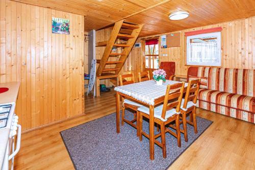 Lodge Domek Letniskowy -w?adys?awowo