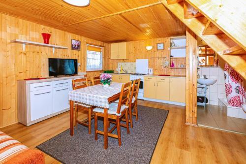 Lodge Domek Letniskowy -w?adys?awowo