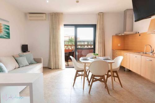 Apartamento Junto A La Playa Con Piscina Y Parking