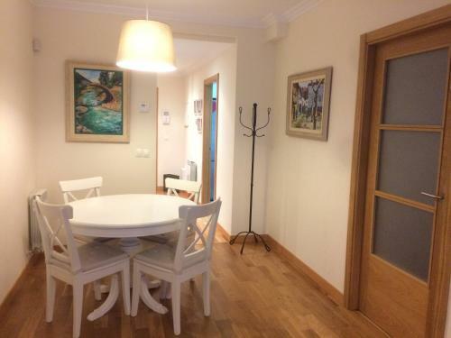 Apartamento Con Terraza Y Jard�n En Bakio
