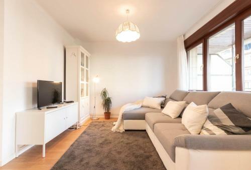 Beach II Apartment By Aston Rentals