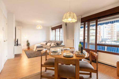 Beach II Apartment By Aston Rentals