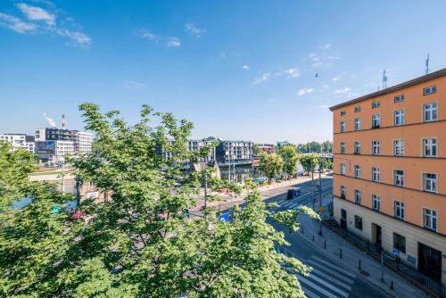 Cosy Apartment ~ Odra River View ~ 150m Main Square