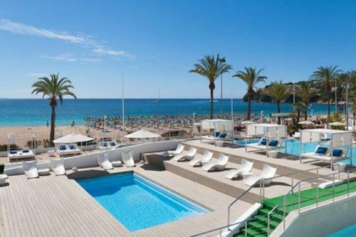 Modern Penthouse Beach Front Apartment