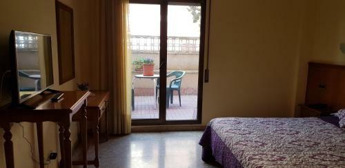 Hotel Reina Isabel