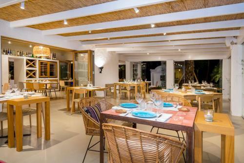 Hostal Casbah Formentera Hotel & Restaurant