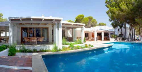 Hostal Casbah Formentera Hotel & Restaurant