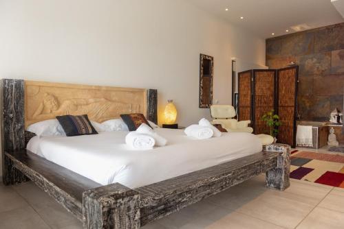 Luxury Villa With Outdoor Bar, Ibiza Villa 1027