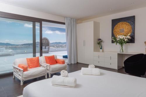 Luxury Villa With Outdoor Bar, Ibiza Villa 1027