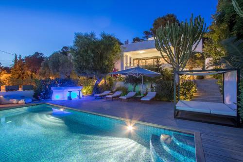 Luxury Villa With Outdoor Bar, Ibiza Villa 1027