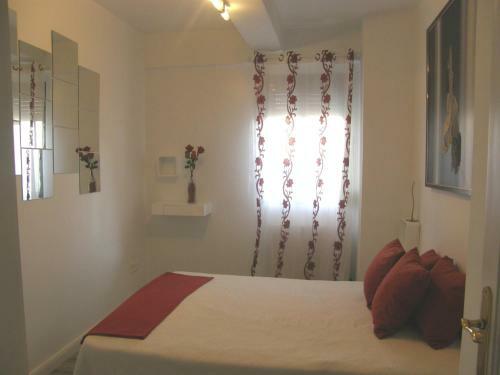 Apartamento �tico Con Terraza En La Jota