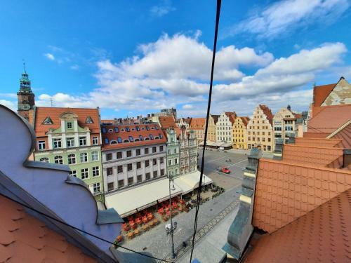 Rynek 51 - Pod Z?otym P�?ksi??ycem