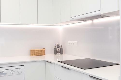 Aimar - Casa En Deltebre Con Jard�n, Piscina Privada Y Barbacoa